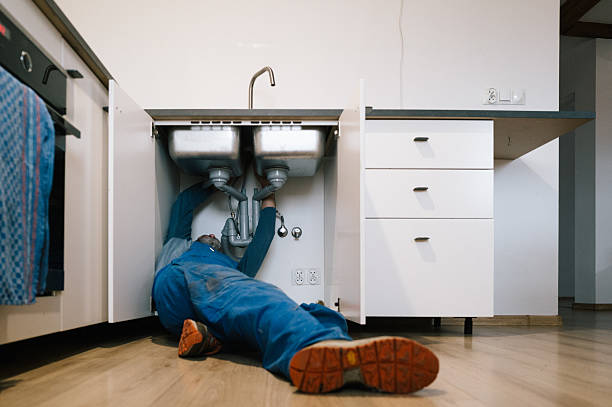 Professional Emergency Plumber technician working in New Preston Marble Dale, CT